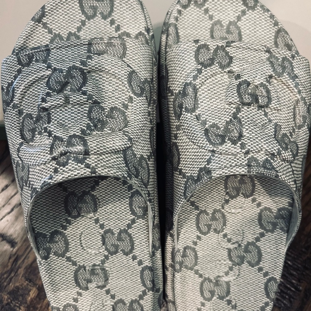 Gucci slides